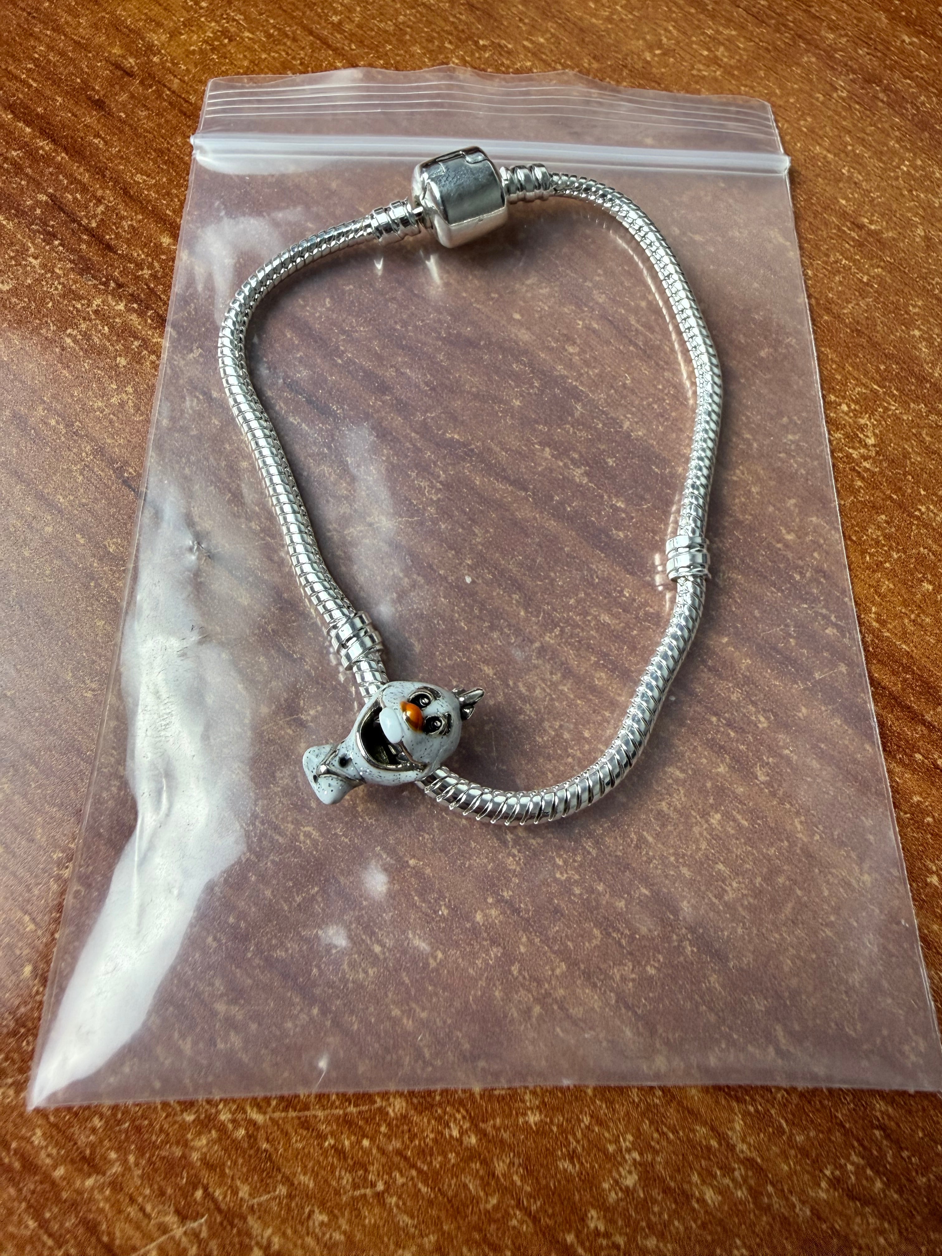 Review by Luis López